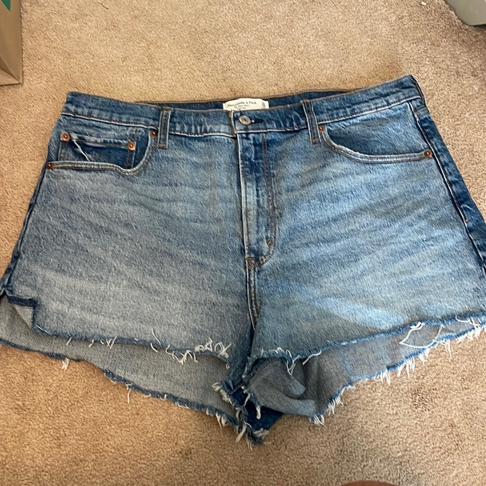American Eagle Mom Short High Rise Denim Shorts